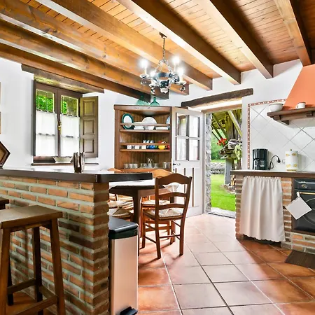Casa De Aldea La Venta Probes Casa rural Llanes